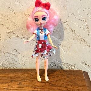 Mattel Sanrio Hello Kitty and Friends Hello Kitty Éclair